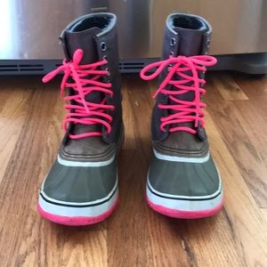 Women’s Sorel snow boots